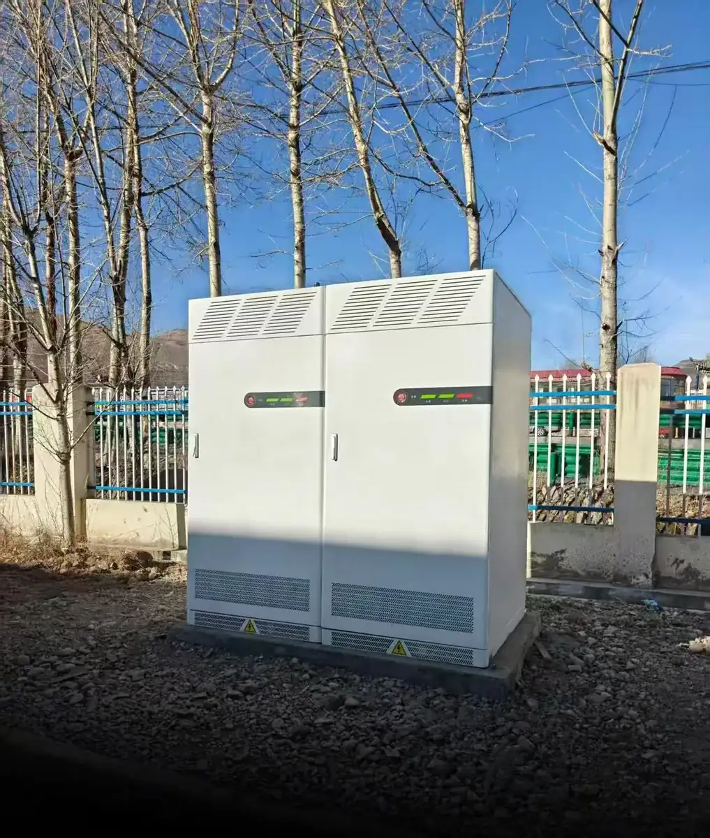 Lulin LiFePO4 batteries and inverters loaded on pallets for container shipment